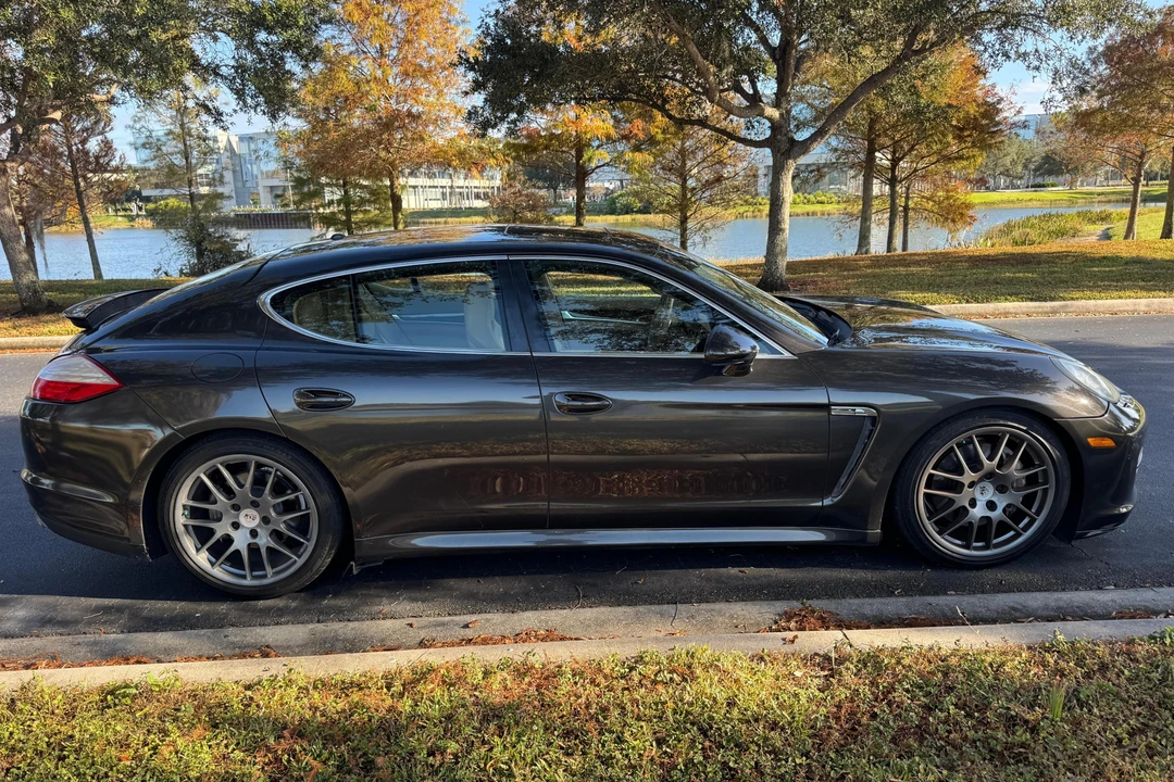 2010 Porsche 970 Panamera 4S - Image 3 of 31