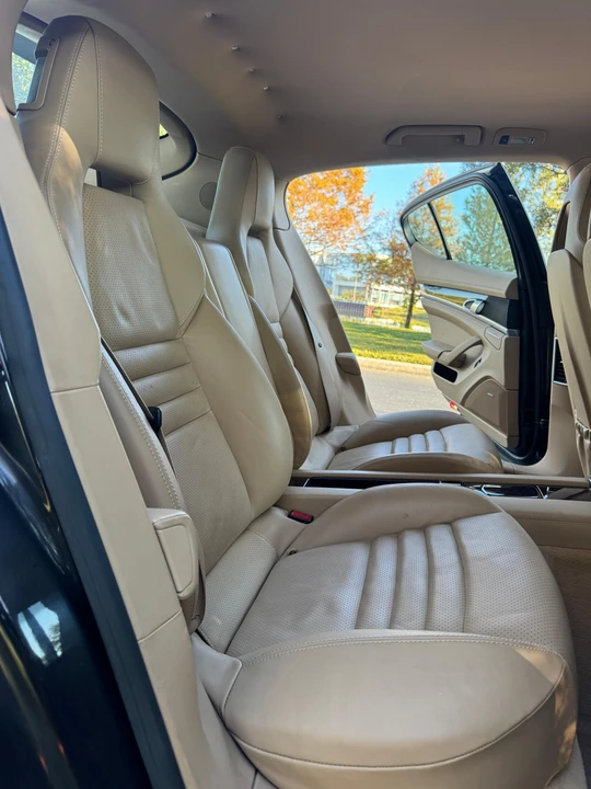 2010 Porsche 970 Panamera 4S - Image 27 of 31