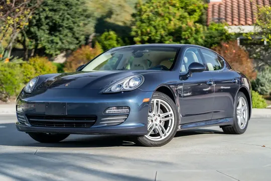 2010 Porsche Panamera 4S