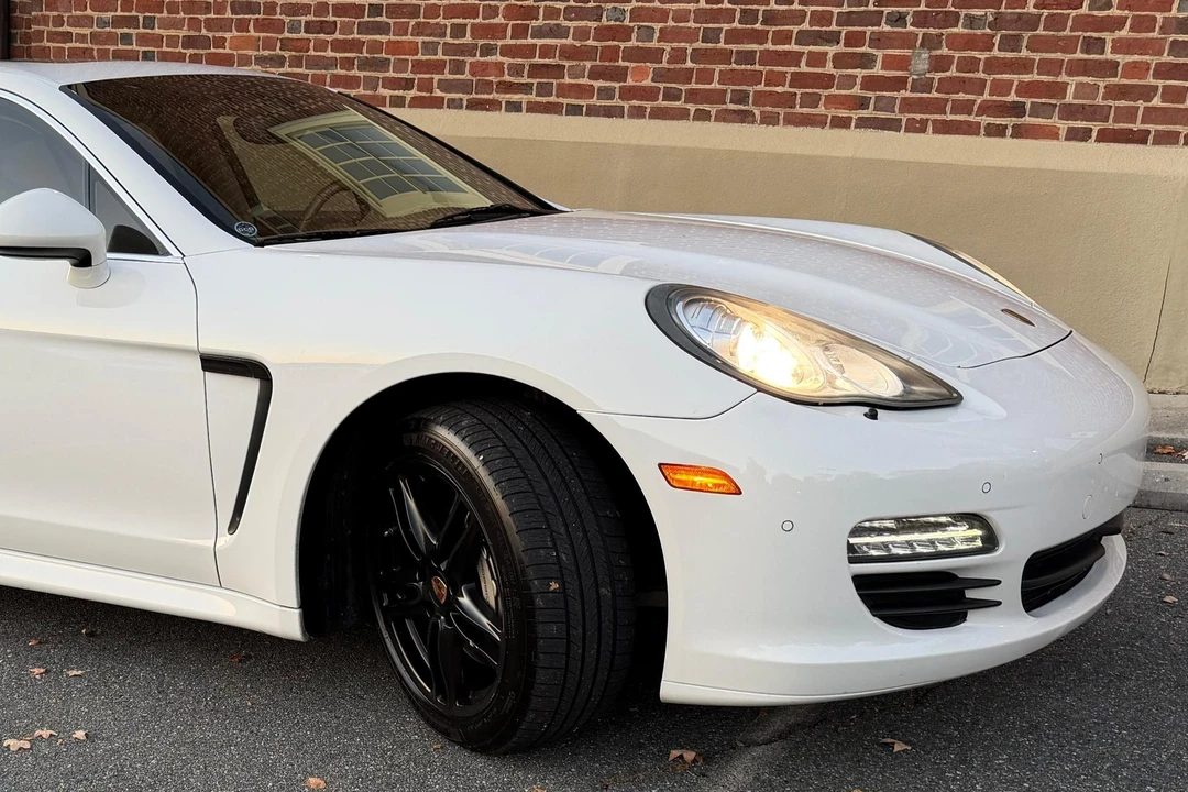 2010 Porsche 970 Panamera 4S - Image 14 of 31