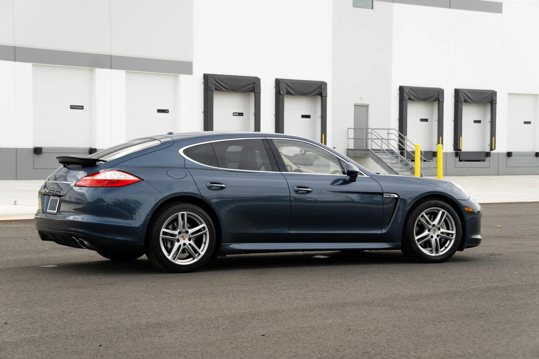 2010 Porsche 970 Panamera 4S - Image 17 of 31
