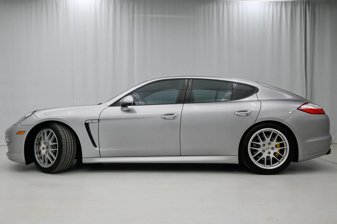 2010 Porsche 970 Panamera 4S - Image 22 of 31