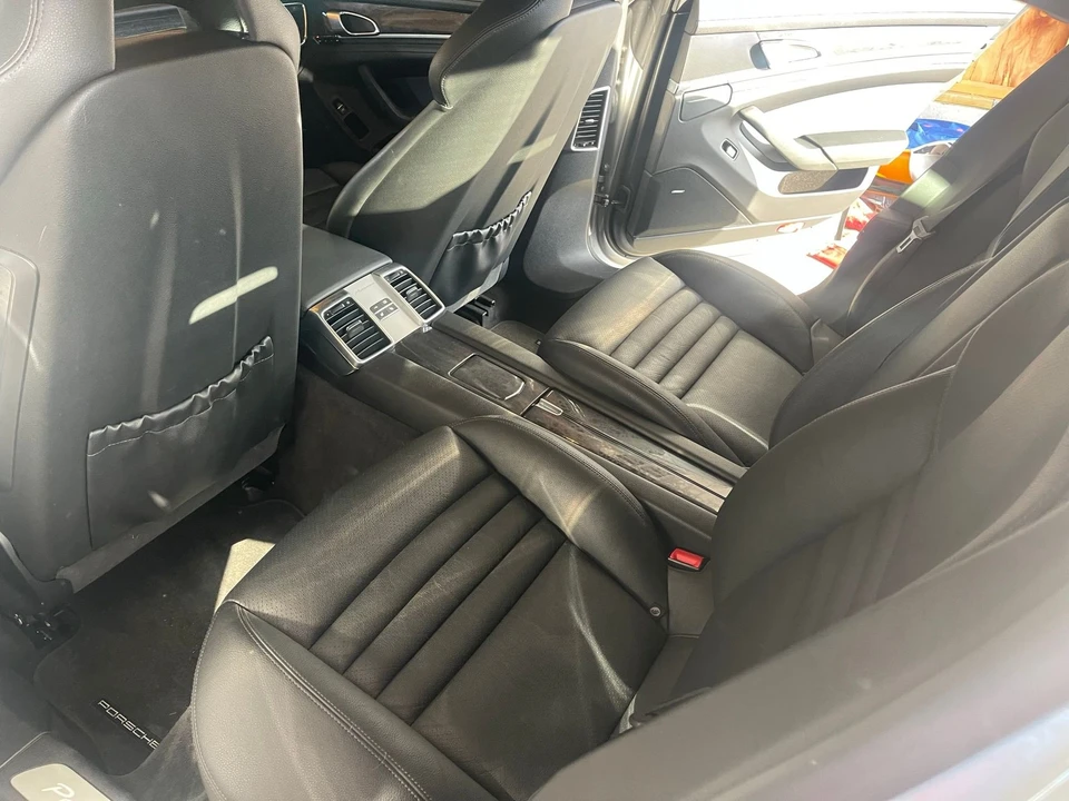 2010 Porsche 970 Panamera 4S - Image 6 of 11