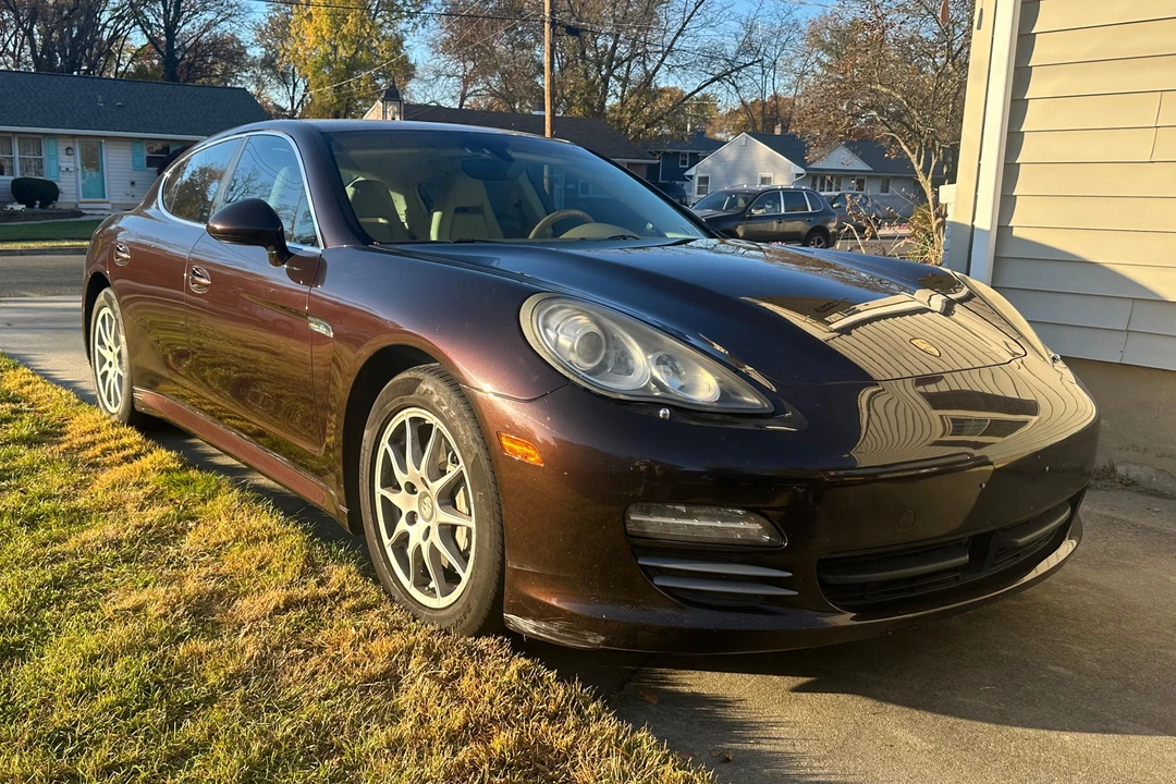 2010 Porsche 970 Panamera 4S - Image 11 of 31