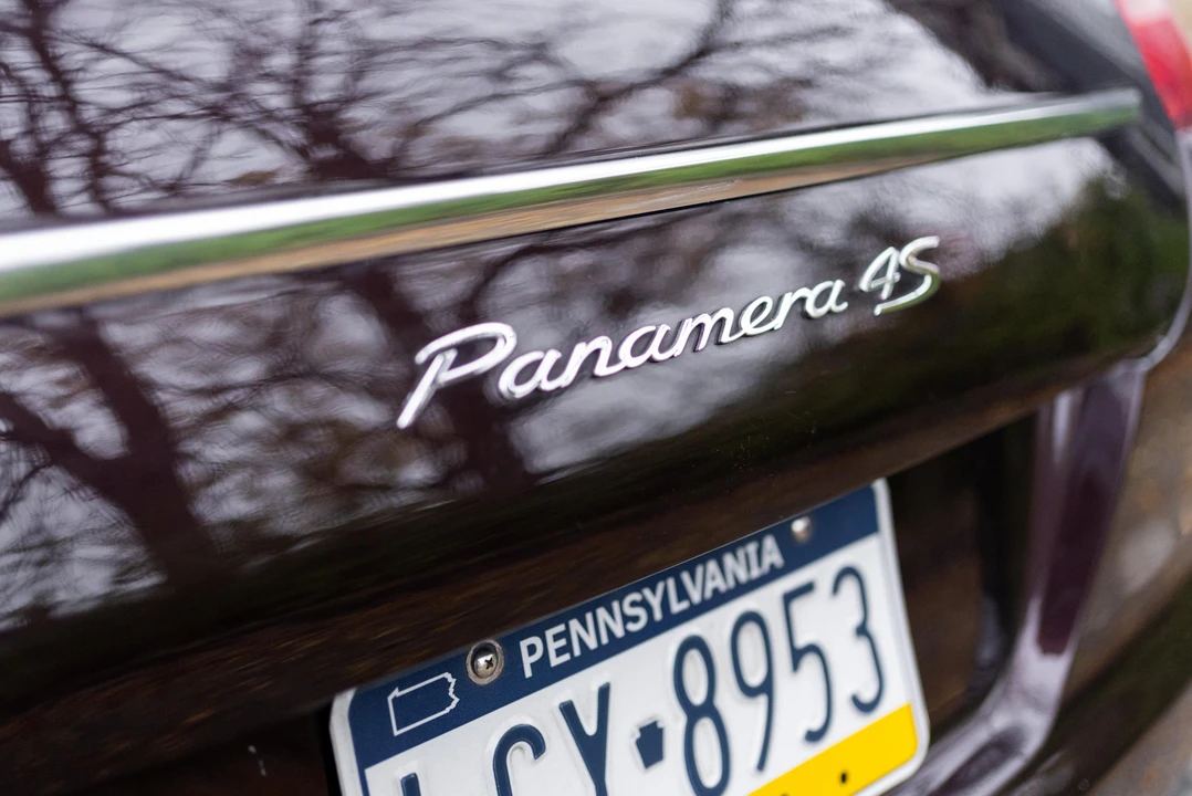 2010 Porsche 970 Panamera 4S - Image 19 of 31