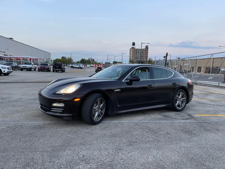 2010 Porsche 970 Panamera 4S - Image 10 of 12
