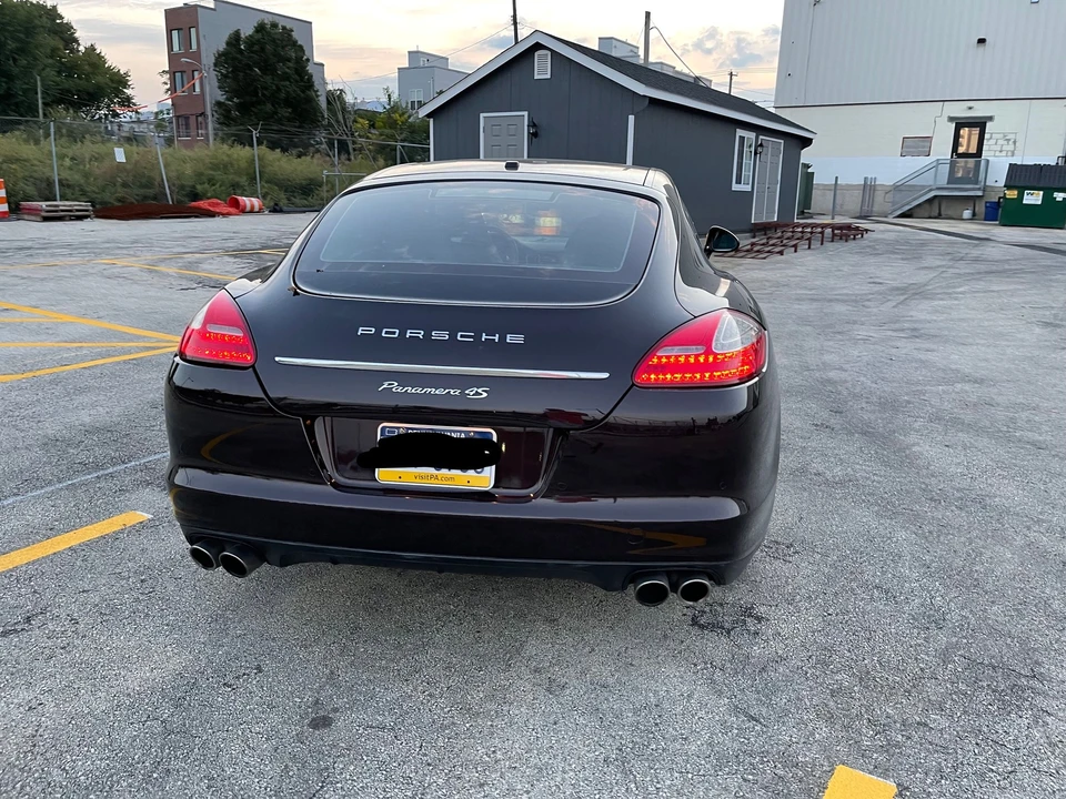 2010 Porsche 970 Panamera 4S - Image 6 of 12