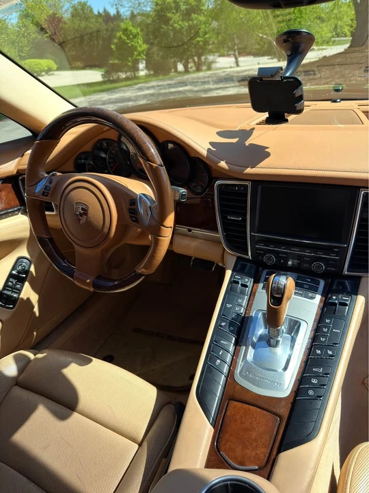 2010 Porsche Cayman - Image 8 of 10