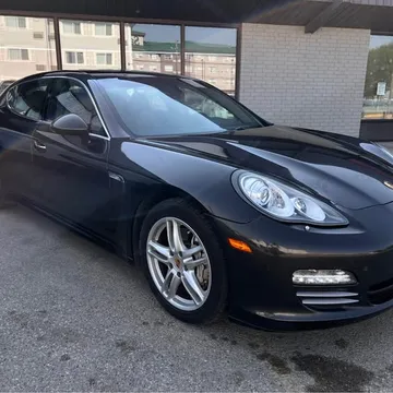 2010 Porsche Panamera 4S