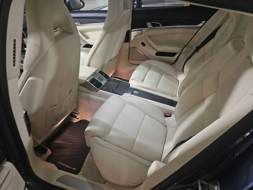 2010 Porsche 970 Panamera - Image 3 of 4