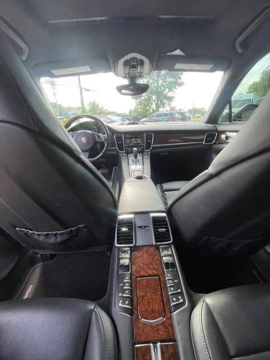 2010 Porsche 970 Panamera - Image 17 of 19