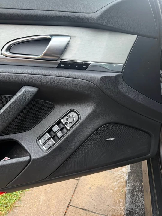 2010 Porsche 970 Panamera - Image 6 of 8