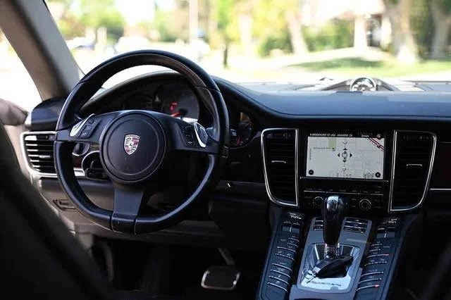 2010 Porsche 970 Panamera S - Image 3 of 6