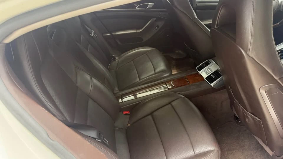 2010 Porsche 970 Panamera S - Image 7 of 11