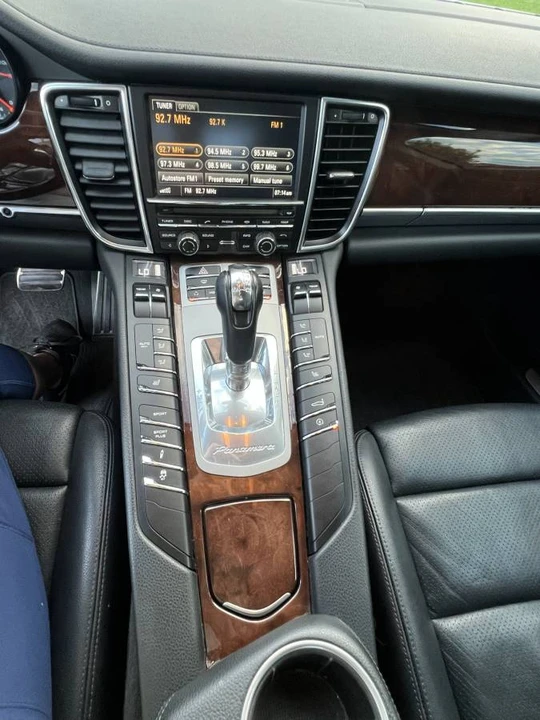 2010 Porsche 970 Panamera S - Image 9 of 19