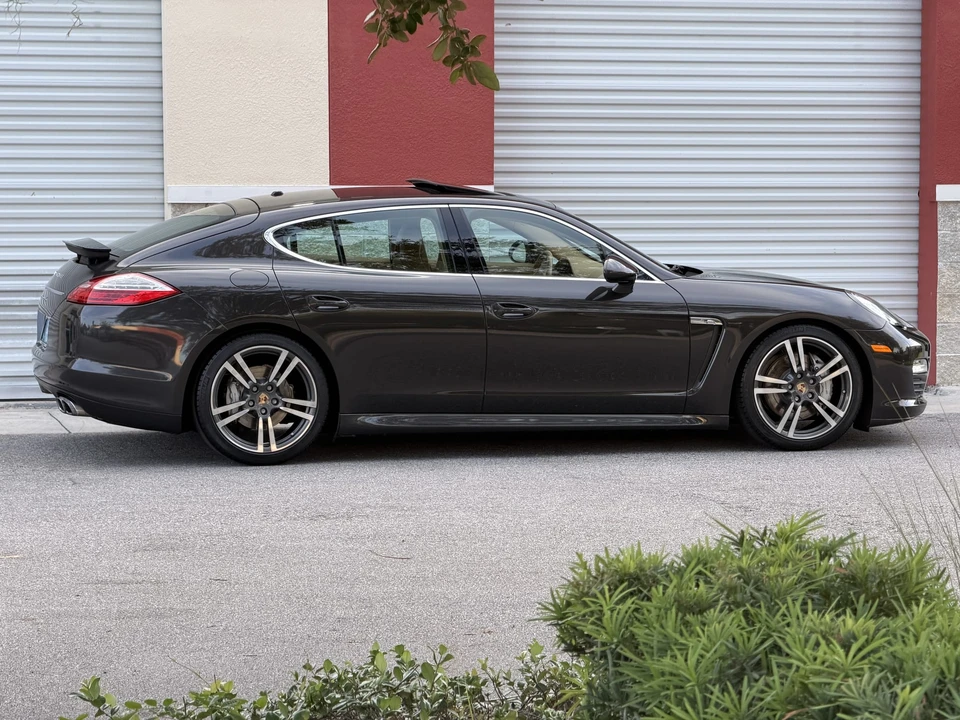 2010 Porsche 970 Panamera S - Image 16 of 31