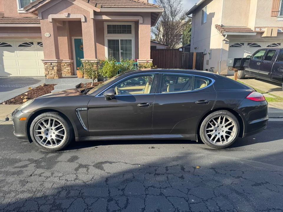 2010 Porsche 970 Panamera S - Image 2 of 8