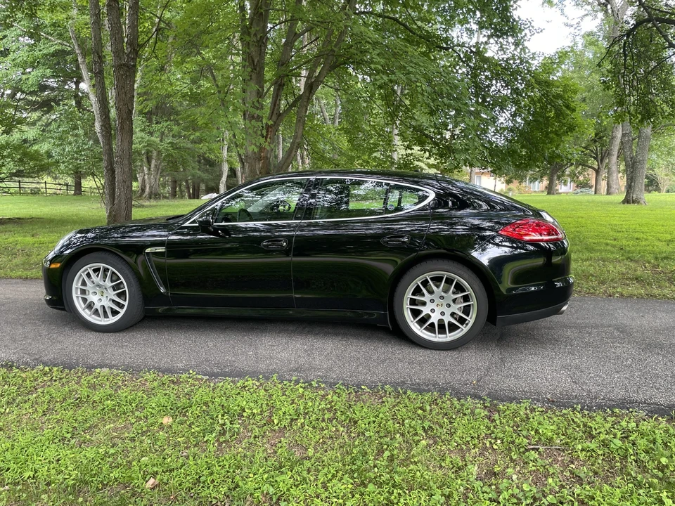 2010 Porsche 970 Panamera S - Image 5 of 31