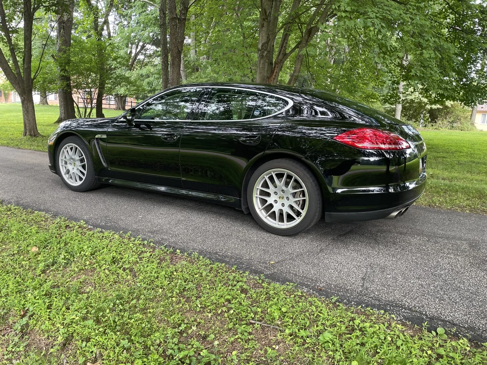 2010 Porsche 970 Panamera S - Image 7 of 31