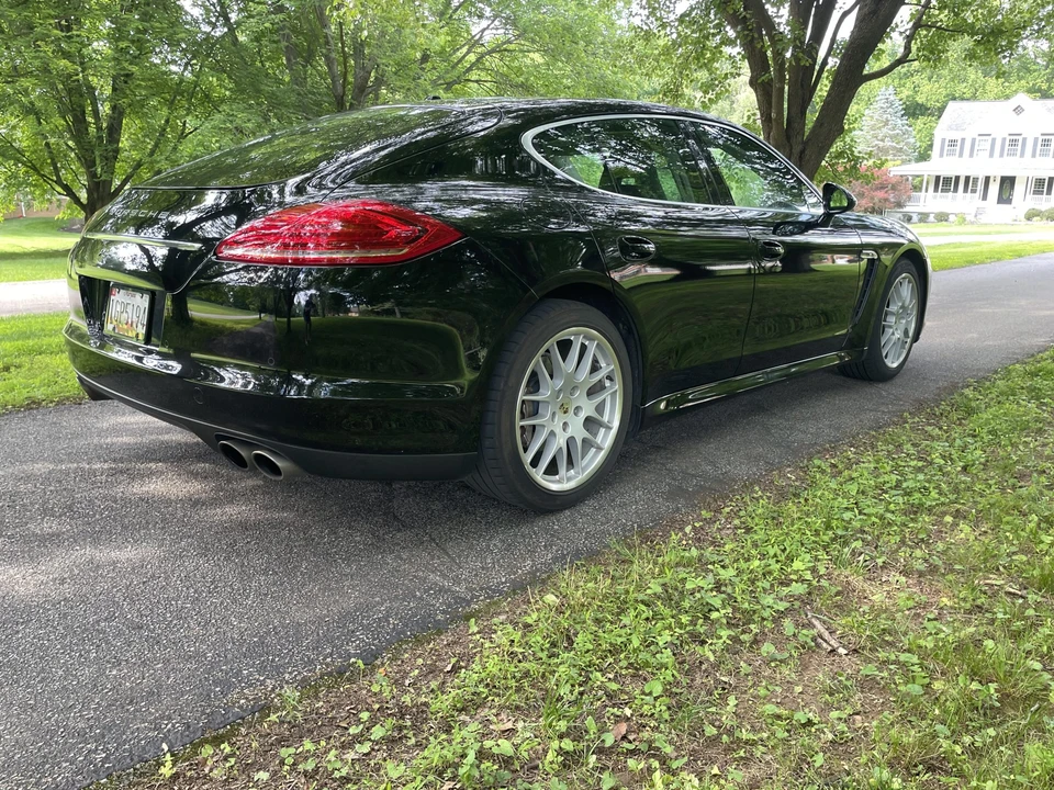 2010 Porsche 970 Panamera S - Image 10 of 31