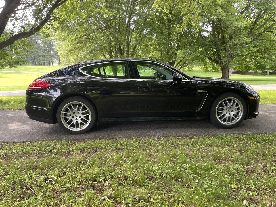 2010 Porsche 970 Panamera S - Image 11 of 31