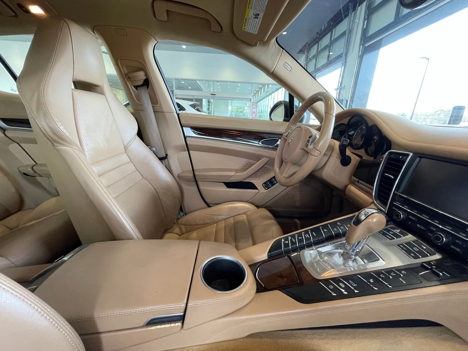 2010 Porsche 970 Panamera S - Image 16 of 30