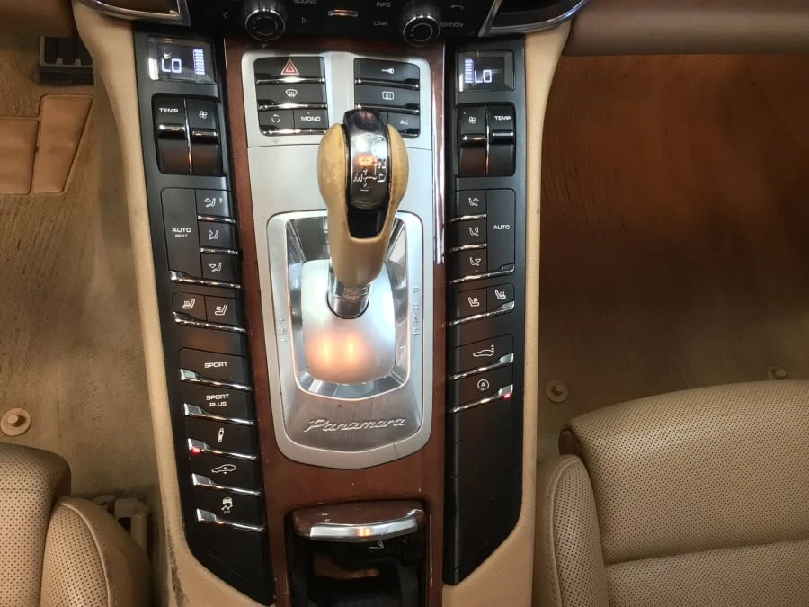 2010 Porsche 970 Panamera S - Image 18 of 19