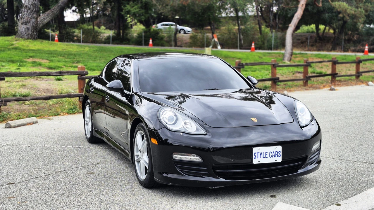2010 Porsche 970 Panamera S - Image 5 of 31