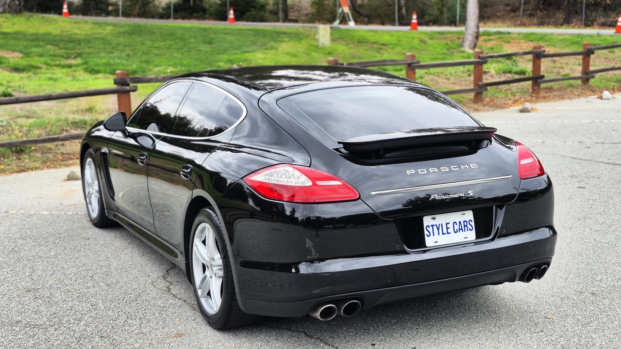 2010 Porsche 970 Panamera S - Image 21 of 31