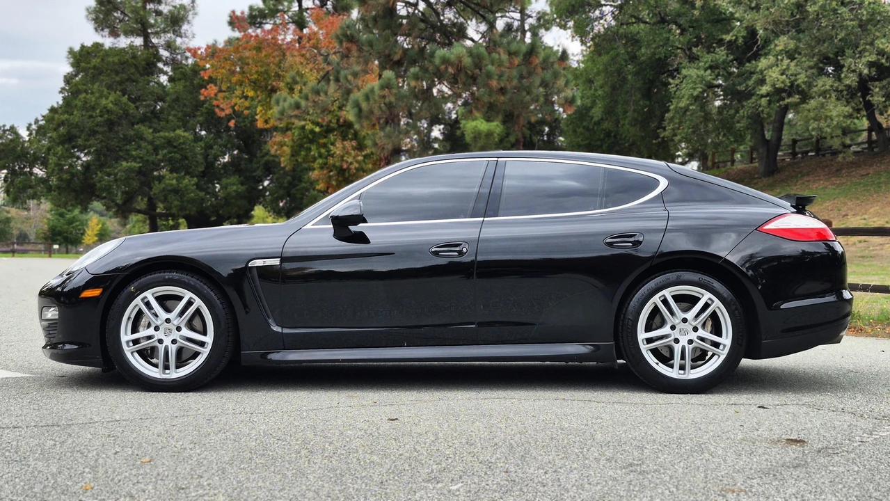 2010 Porsche 970 Panamera S - Image 12 of 31