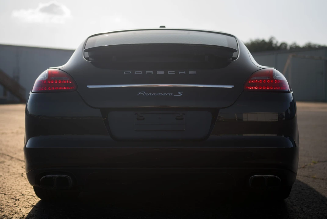 2010 Porsche 970 Panamera S - Image 29 of 31