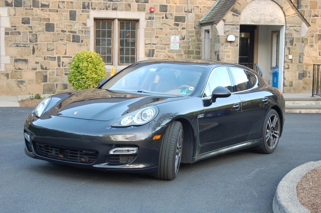 2010 Porsche 970 Panamera Turbo - Image 2 of 31