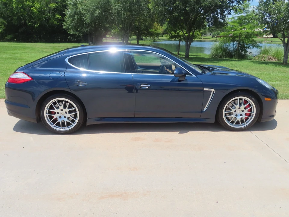 2010 Porsche 970 Panamera Turbo - Image 9 of 31