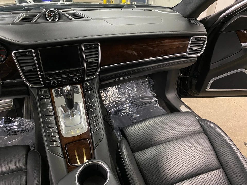 2010 Porsche 970 Panamera Turbo - Image 20 of 31