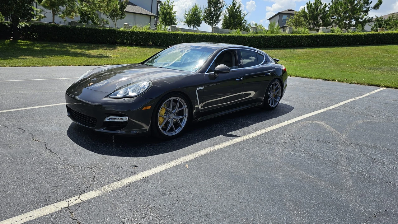 2010 Porsche 970 Panamera Turbo - Image 2 of 31