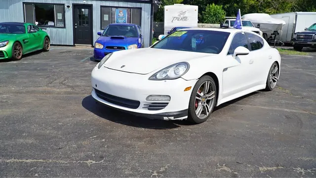 2010 Porsche Panamera V8