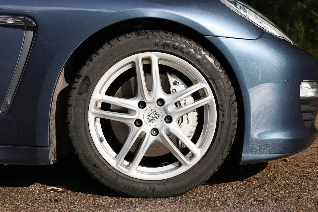 2010 Porsche 970 Panamera S - Image 16 of 30