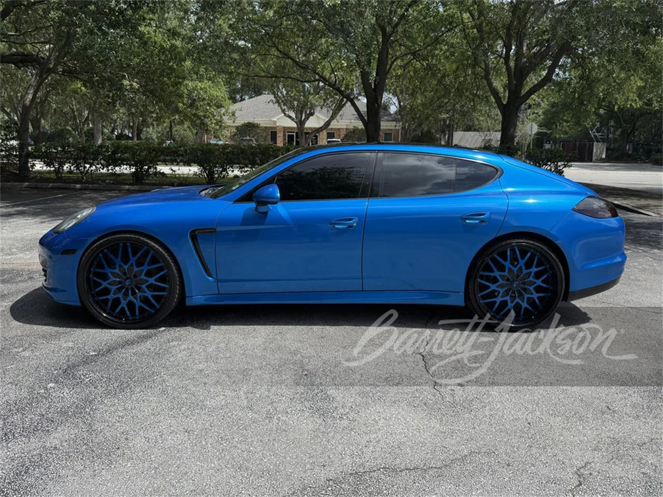 2010 Porsche 970 Panamera - Image 2 of 5