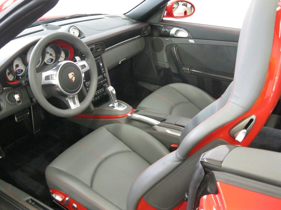 2010 Porsche 997 Turbo - Image 6 of 11