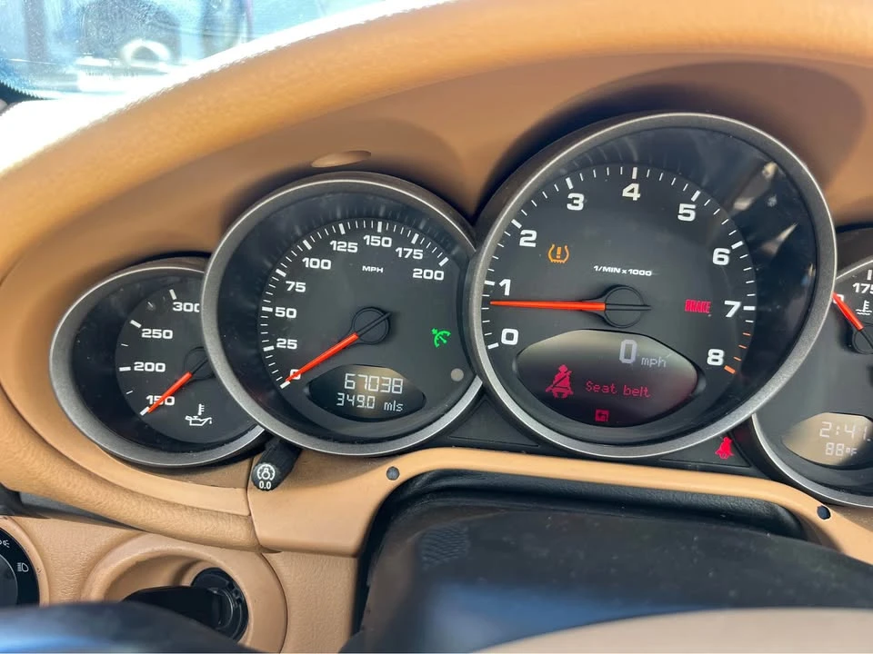 2010 Porsche Carrera GT - Image 8 of 14