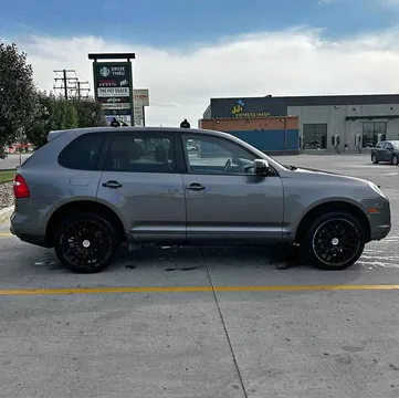 2010 Porsche Cayenne Base