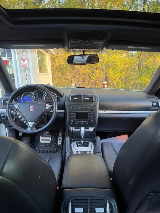 2010 Porsche 955/957 Cayenne - Image 6 of 11