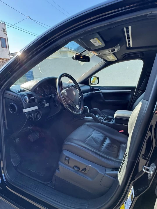 2010 Porsche 955/957 Cayenne - Image 10 of 13