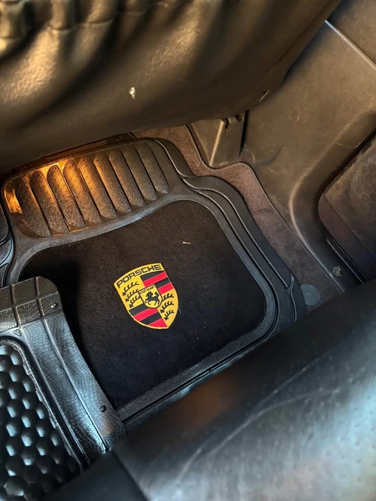 2010 Porsche 955/957 Cayenne - Image 6 of 10