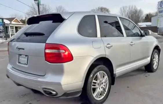 2010 Porsche Cayenne