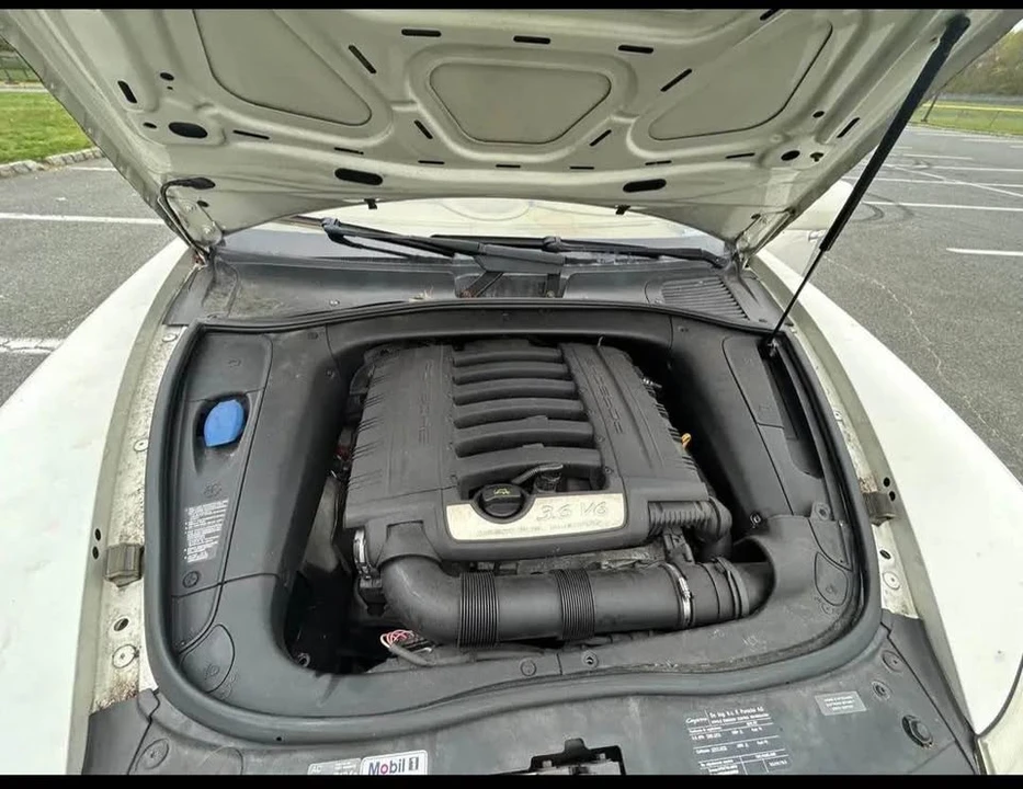2010 Porsche 955/957 Cayenne - Image 3 of 4