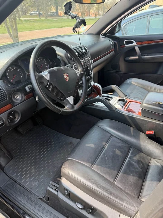 2010 Porsche 955/957 Cayenne - Image 6 of 9