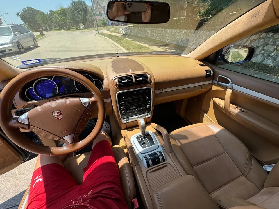 2010 Porsche 955/957 Cayenne GTS - Image 12 of 20