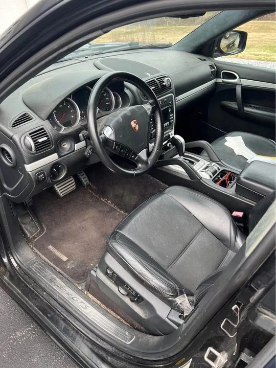 2010 Porsche 955/957 Cayenne GTS - Image 4 of 5