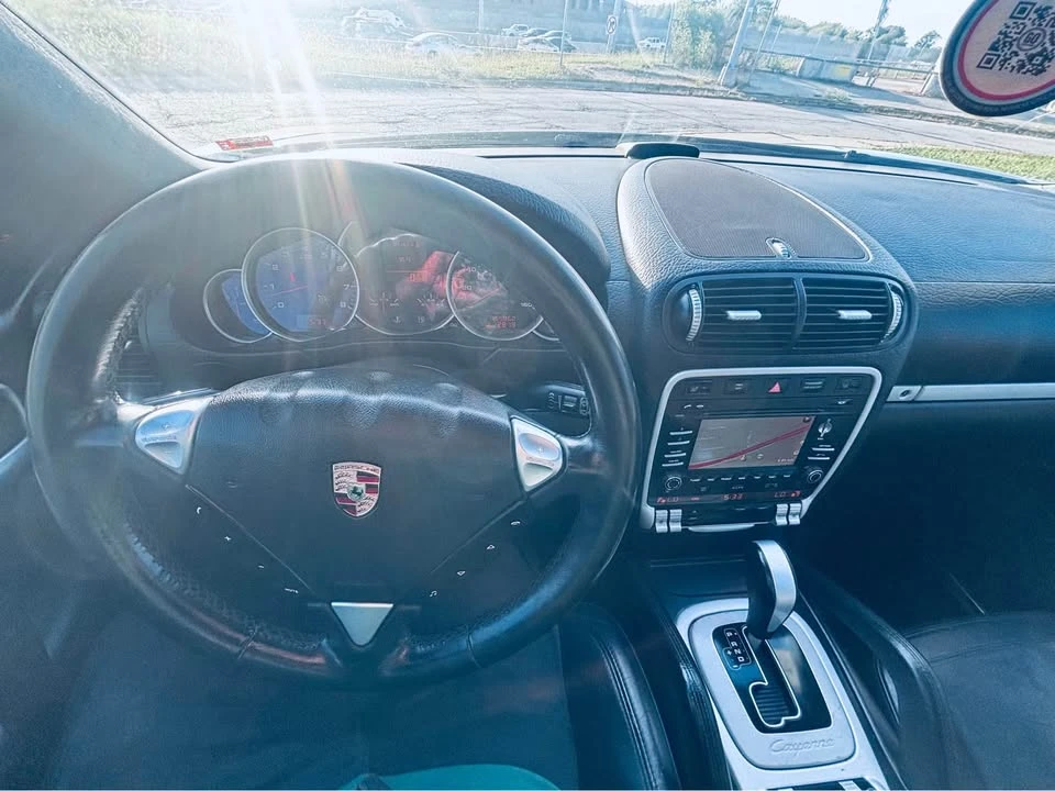 2010 Porsche 955/957 Cayenne GTS - Image 18 of 18